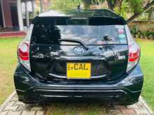 https://riyasewana.com/uploads/toyota-aqua-2771139964.jpg
