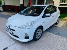https://riyasewana.com/uploads/toyota-aqua-28116056845.jpg