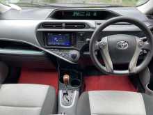 https://riyasewana.com/uploads/toyota-aqua-2815192422242.jpg