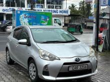 https://riyasewana.com/uploads/toyota-aqua-2821513624061.jpg