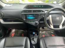https://riyasewana.com/uploads/toyota-aqua-28230104386.jpg