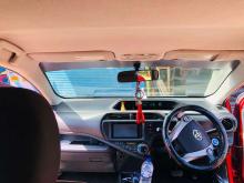 https://riyasewana.com/uploads/toyota-aqua-2856376525.jpg