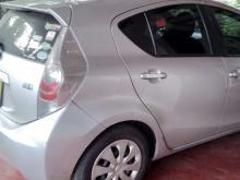 https://riyasewana.com/uploads/toyota-aqua-28701076225.jpg