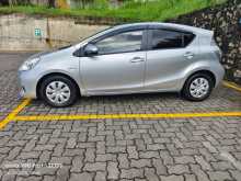 https://riyasewana.com/uploads/toyota-aqua-2872233665.jpg