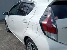 https://riyasewana.com/uploads/toyota-aqua-28900294203.jpg
