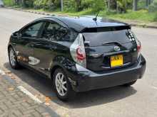 https://riyasewana.com/uploads/toyota-aqua-29164428773.jpg