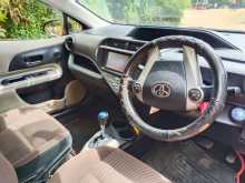 https://riyasewana.com/uploads/toyota-aqua-291739184181.jpg