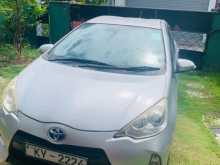 https://riyasewana.com/uploads/toyota-aqua-291957471002.jpg