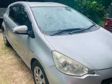 https://riyasewana.com/uploads/toyota-aqua-2919574734.jpg