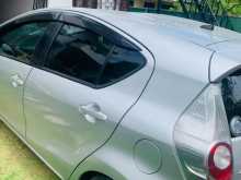 https://riyasewana.com/uploads/toyota-aqua-29195747876.jpg