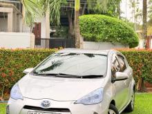 Toyota Aqua 2013 Car