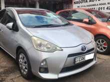 https://riyasewana.com/uploads/toyota-aqua-30112002513.jpg