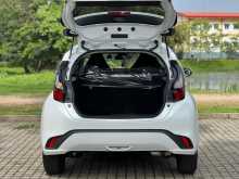 https://riyasewana.com/uploads/toyota-aqua-30114235166.jpg