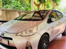 https://riyasewana.com/uploads/toyota-aqua-3015223410432.jpg