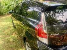 https://riyasewana.com/uploads/toyota-aqua-30170703832.jpg