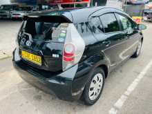 https://riyasewana.com/uploads/toyota-aqua-30173219442.jpg