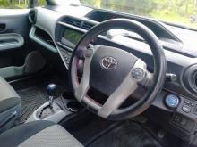 https://riyasewana.com/uploads/toyota-aqua-3019403017566.jpg