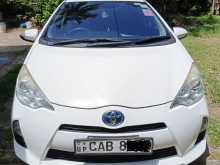 https://riyasewana.com/uploads/toyota-aqua-308293015.jpg