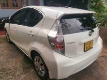 https://riyasewana.com/uploads/toyota-aqua-3093908784.jpg