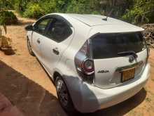 https://riyasewana.com/uploads/toyota-aqua-31043464042.jpg