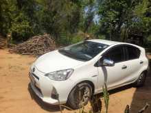 https://riyasewana.com/uploads/toyota-aqua-31043464123.jpg