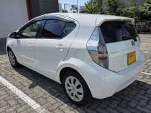 https://riyasewana.com/uploads/toyota-aqua-31045054183.jpg