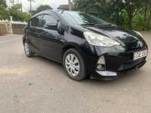 https://riyasewana.com/uploads/toyota-aqua-31108504632.jpg