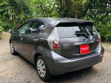 https://riyasewana.com/uploads/toyota-aqua-31113124433.jpg