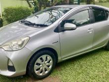 https://riyasewana.com/uploads/toyota-aqua-311275724742.jpg