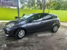 https://riyasewana.com/uploads/toyota-aqua-312104176464.jpg
