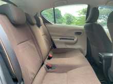 https://riyasewana.com/uploads/toyota-aqua-31220131486.jpg