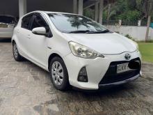 https://riyasewana.com/uploads/toyota-aqua-313071024533.jpg