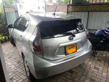 https://riyasewana.com/uploads/toyota-aqua-31358524572.jpg