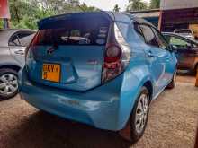 https://riyasewana.com/uploads/toyota-aqua-3171025194.jpg