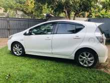 https://riyasewana.com/uploads/toyota-aqua-32142134133.jpg