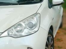 https://riyasewana.com/uploads/toyota-aqua-3940066785.jpg