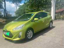 https://riyasewana.com/uploads/toyota-aqua-411404222102.jpg