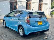 https://riyasewana.com/uploads/toyota-aqua-415333822602.jpg