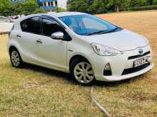Toyota Aqua 2013 Car