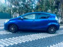 https://riyasewana.com/uploads/toyota-aqua-4202403342.jpg