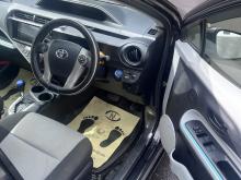 https://riyasewana.com/uploads/toyota-aqua-511384417345.jpg