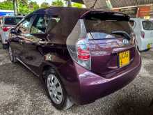 https://riyasewana.com/uploads/toyota-aqua-5180449542.jpg