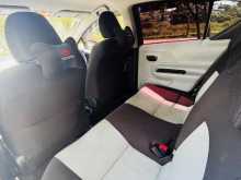 https://riyasewana.com/uploads/toyota-aqua-5191920146.jpg