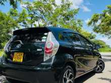 https://riyasewana.com/uploads/toyota-aqua-5191920342.jpg