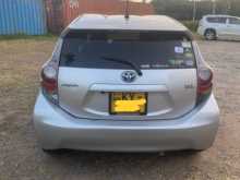 https://riyasewana.com/uploads/toyota-aqua-5200907623.jpg