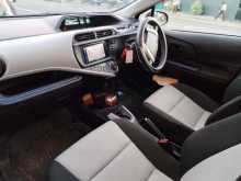 https://riyasewana.com/uploads/toyota-aqua-61151554013.jpg
