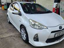 https://riyasewana.com/uploads/toyota-aqua-61728474672.jpg