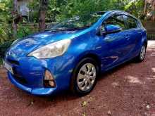https://riyasewana.com/uploads/toyota-aqua-71145154133.jpg