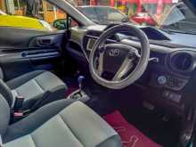 https://riyasewana.com/uploads/toyota-aqua-7145233102.jpg