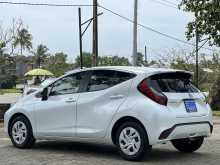https://riyasewana.com/uploads/toyota-aqua-715520263.jpg